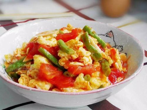 如何让西红柿炒蛋更好吃,西红柿炒蛋怎么做才美味