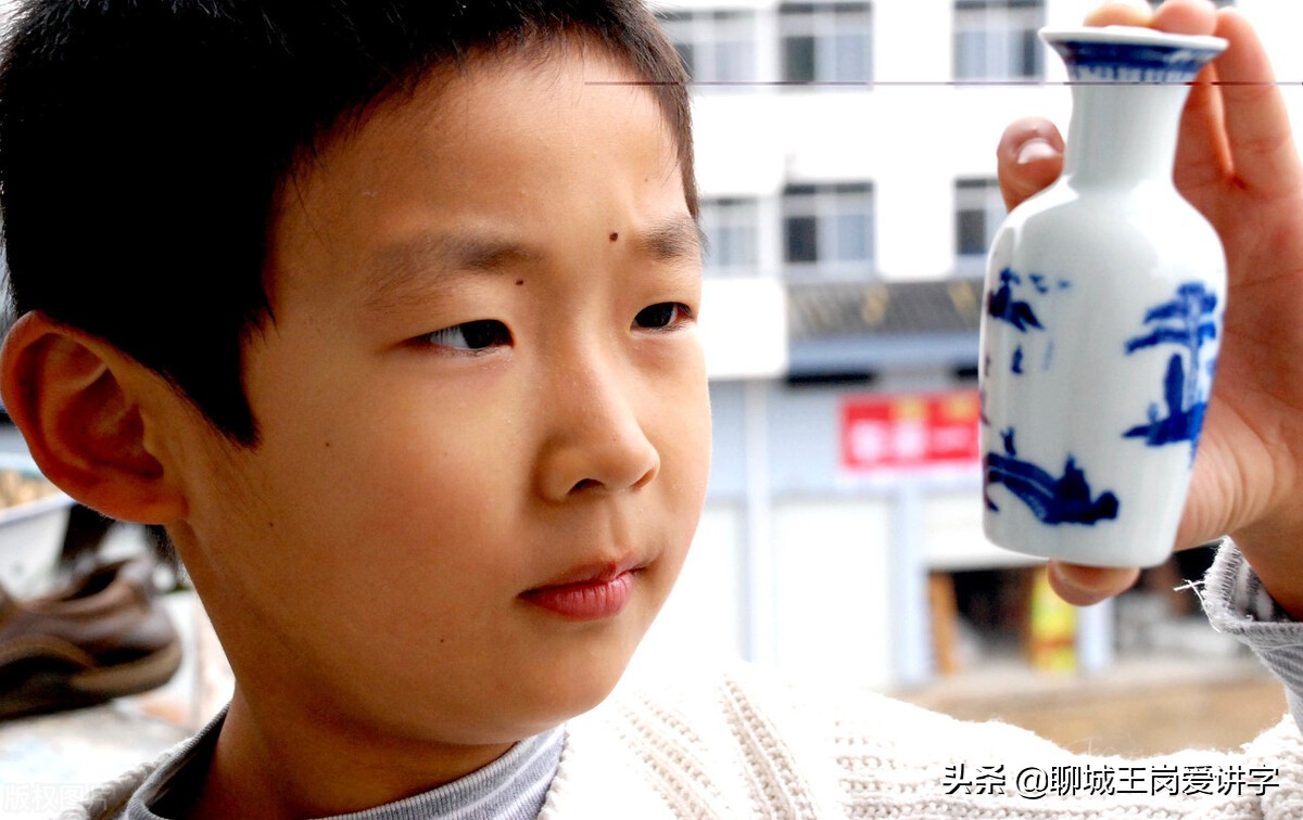 汉字故事:“妗”和“玲”,一个用于长辈,一个用于名字