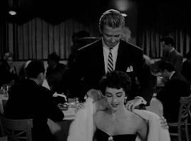 伊丽莎白·泰勒传奇一生,伊丽莎白泰勒一生八段婚姻