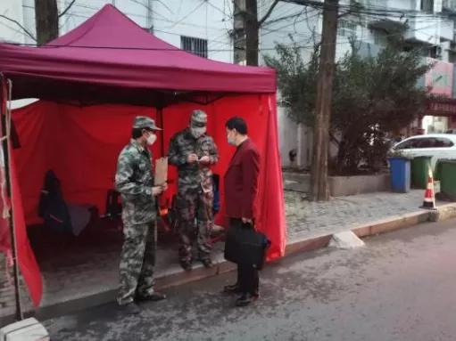 寻城记|这一抹“迷彩色”，帅