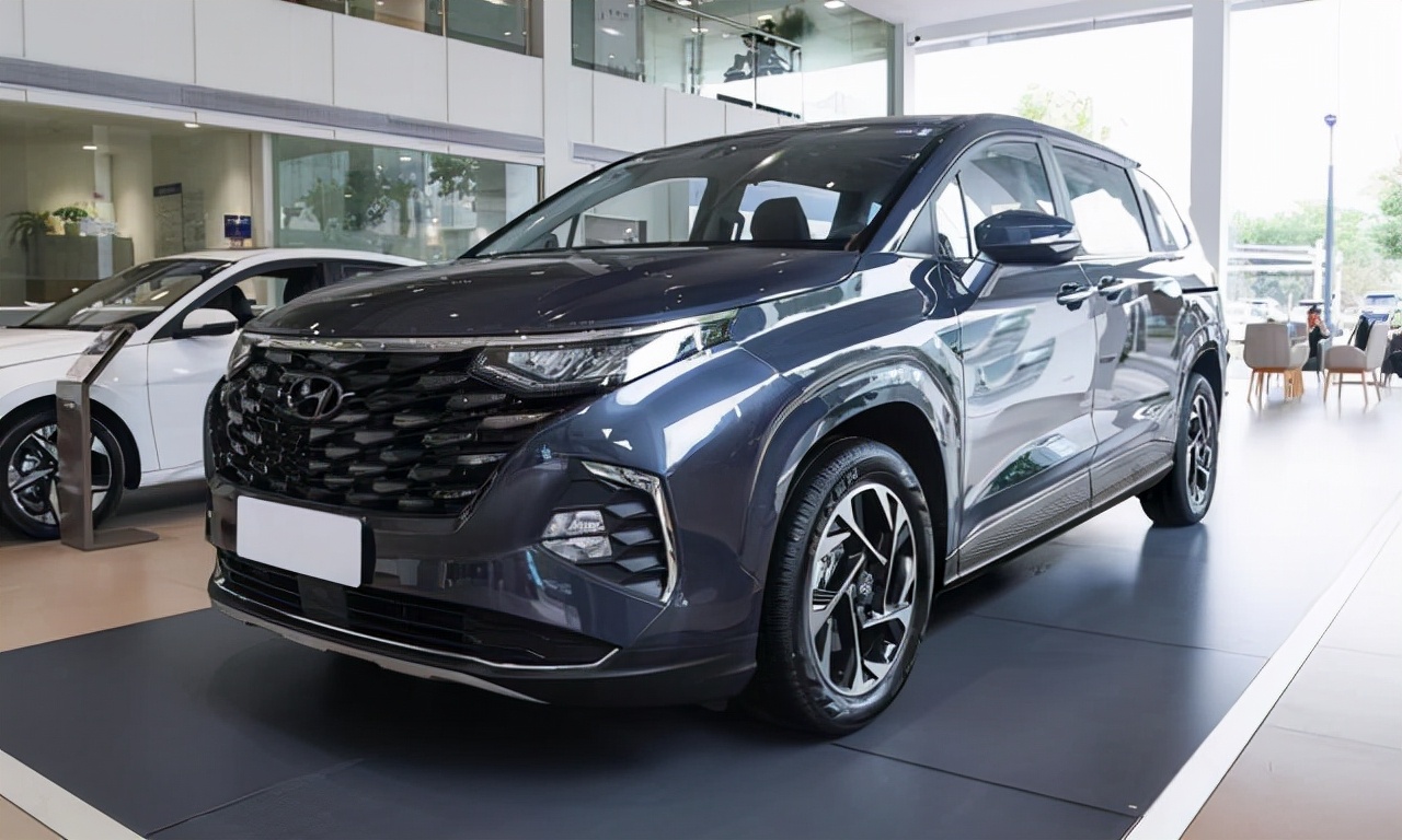 库斯途和别克gl8对比,北京现代库斯途和别克gl8