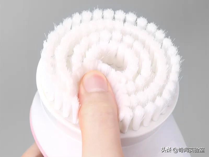 洗澡老是搓不到背怎么办,洗澡自己搓背小妙招