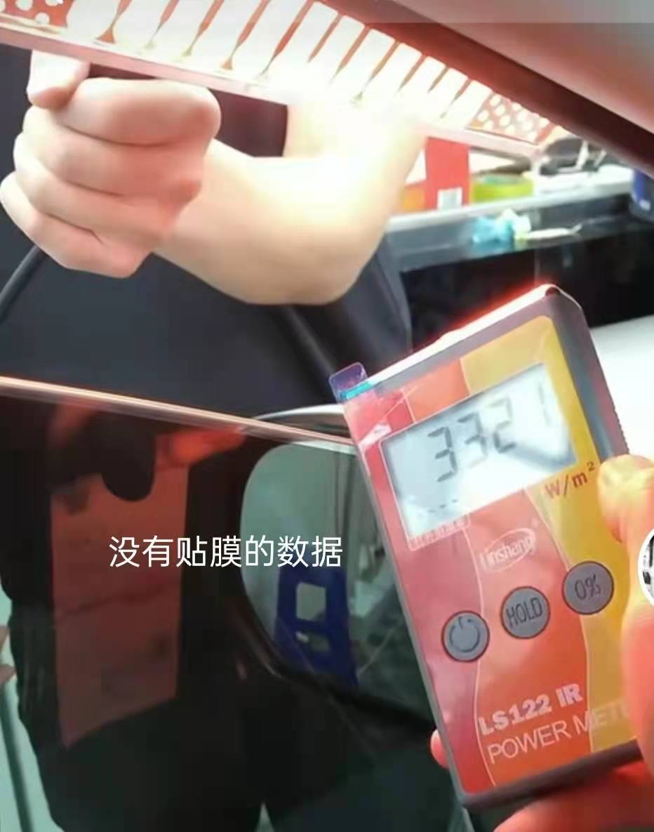 汽车太阳膜除胶方法 (汽车太阳膜施工教学)