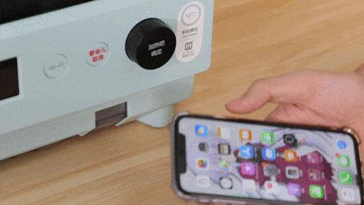 抗击疫情我不辱使命,抗击疫情我们以毒攻毒