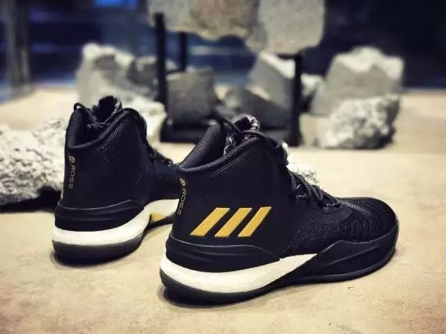 实战后卫球鞋推荐变向,实战球鞋后卫推荐缓震