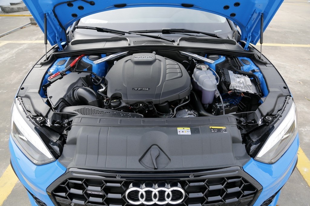 奥迪a5coupe,奥迪a53.2