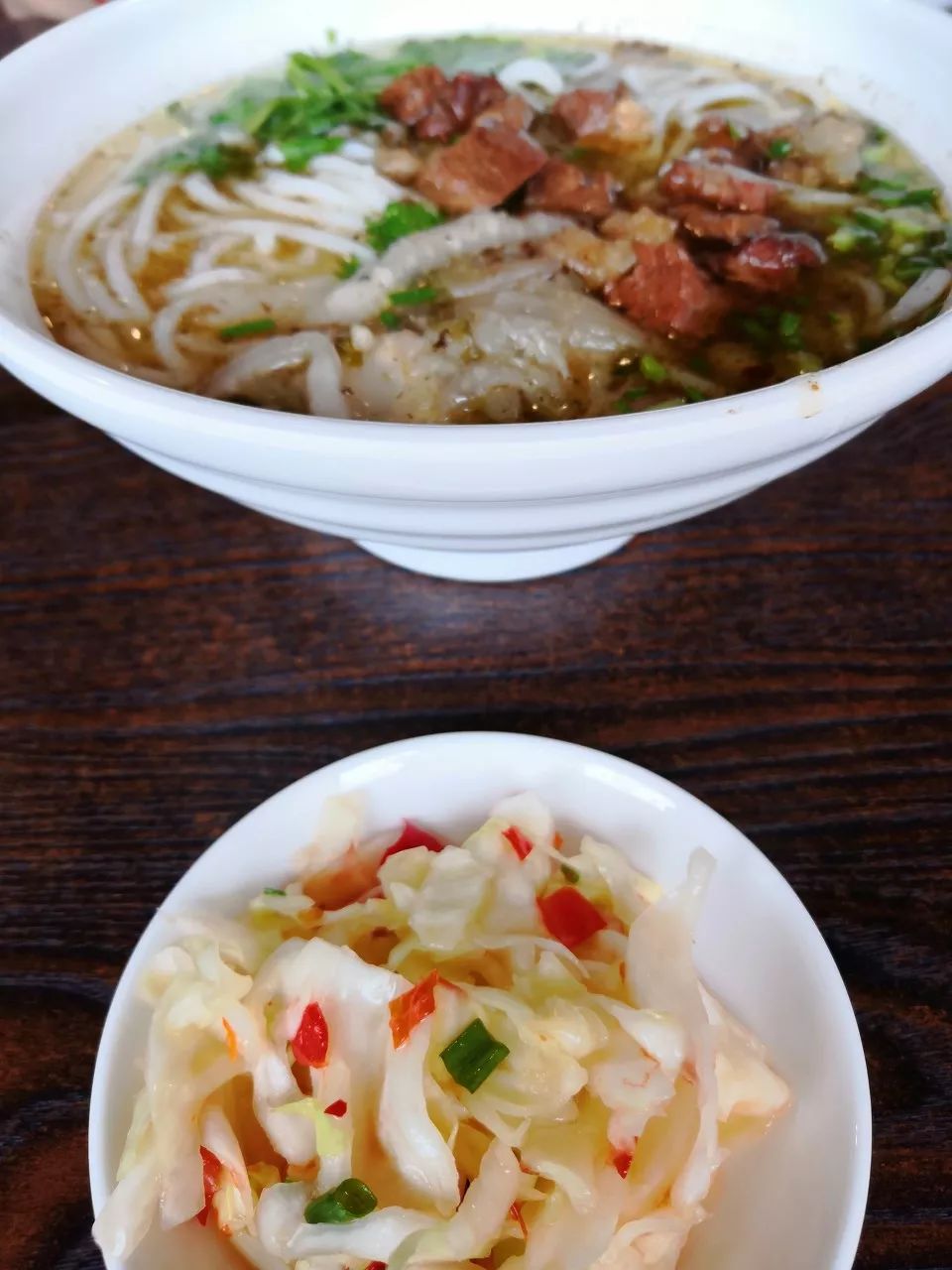 坐上高铁去旅游沿线美食尝个遍,云贵川渝高铁环线