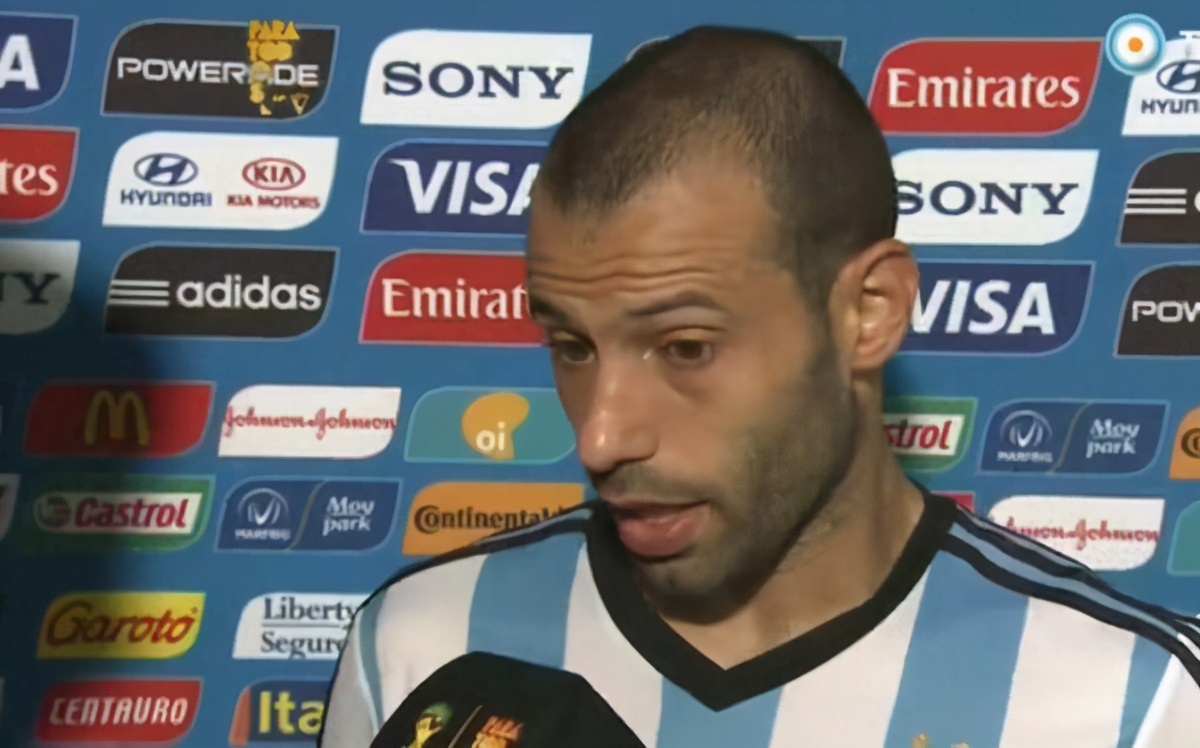 马斯切拉诺踢单后腰什么水平,马斯切拉诺巅峰巴萨