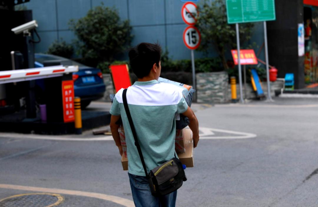偏远乡镇快递网点取件,乡镇快递点取件为什么现在免费了