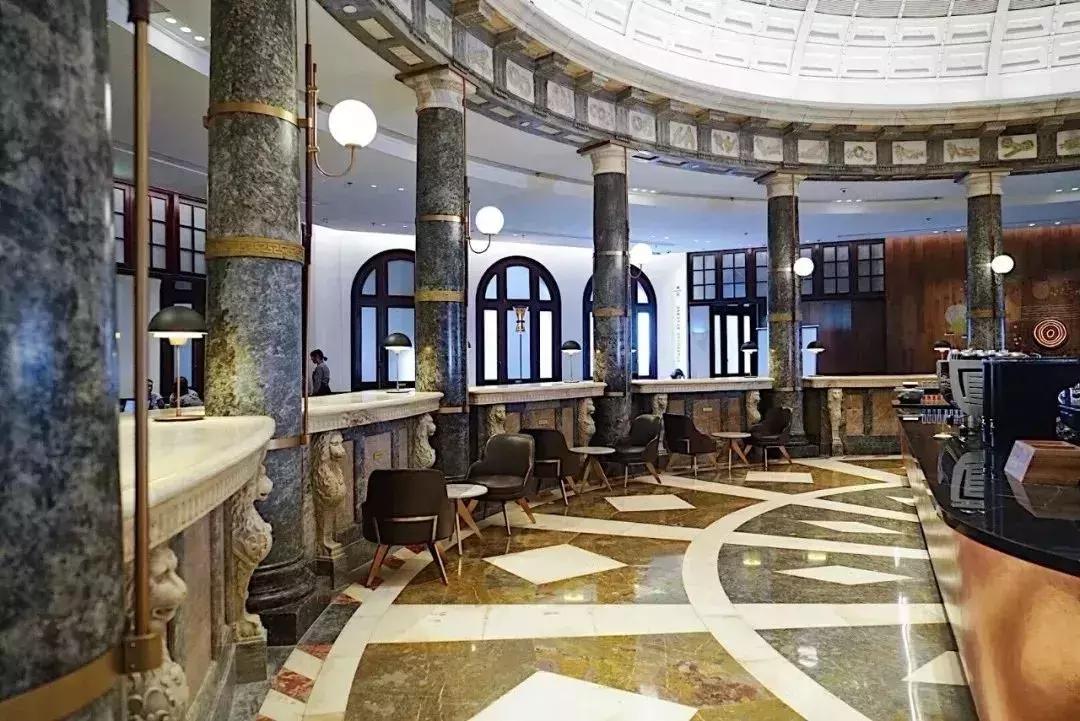 星巴克百年建筑,星巴克翻新