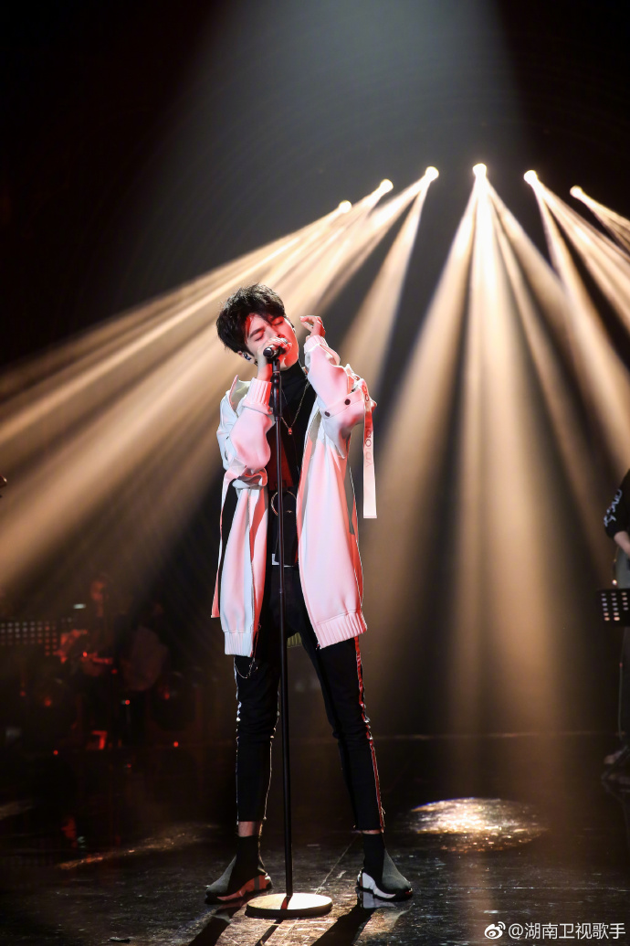 杨坤刘欢谁是冠军,杨坤四强合唱完整版