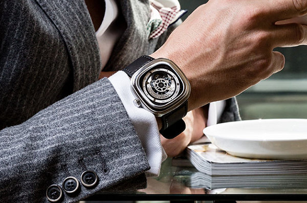 七个星期五手表属于什么档次,七个星期五哪个系列最便宜