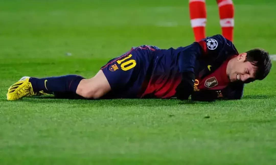 足球大腿内侧拉伤的恢复,腿拉伤后的足球训练项目