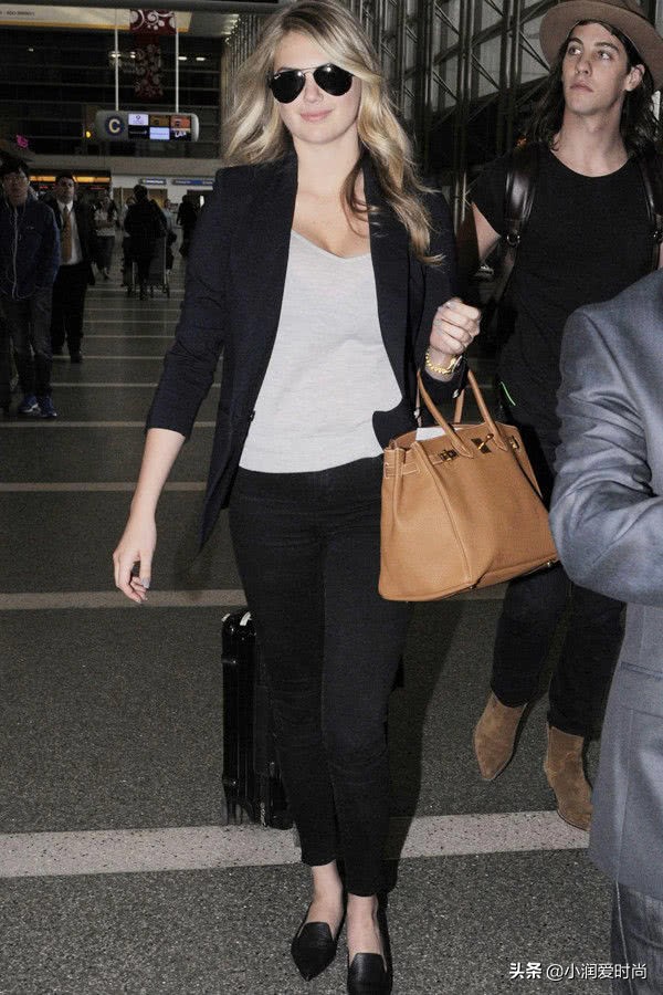 微胖脖子短穿什么衣服比较好看,肩宽手臂粗小个子微胖女生穿搭