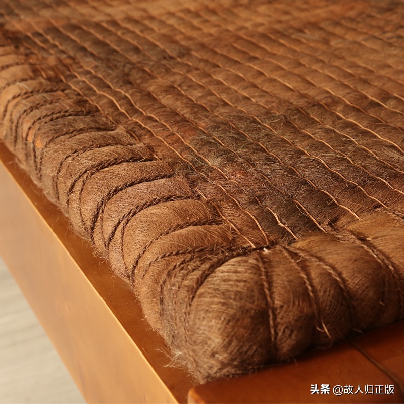 乳胶床垫下面垫弹簧床,弹簧床好还是乳胶床好