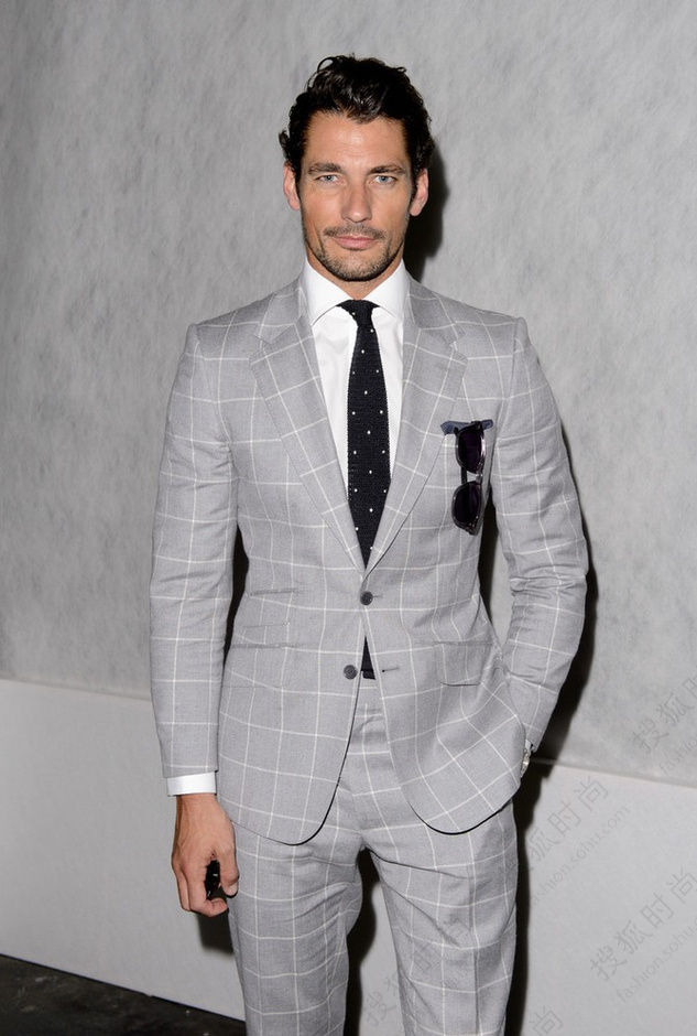 汤尼古其男装,汤尼古古西装定制