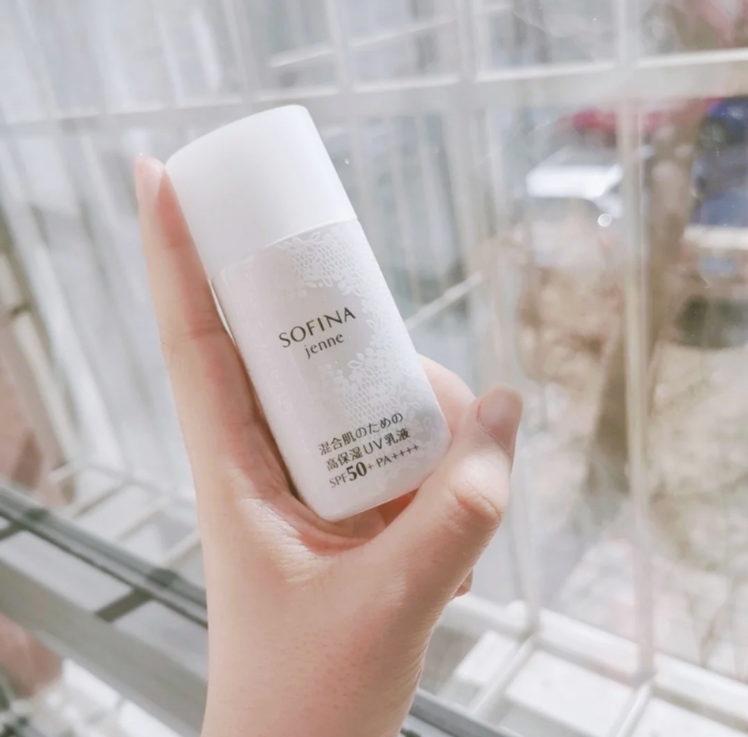 安耐晒防晒霜用后油腻,比安耐晒更清爽不油腻的防晒霜