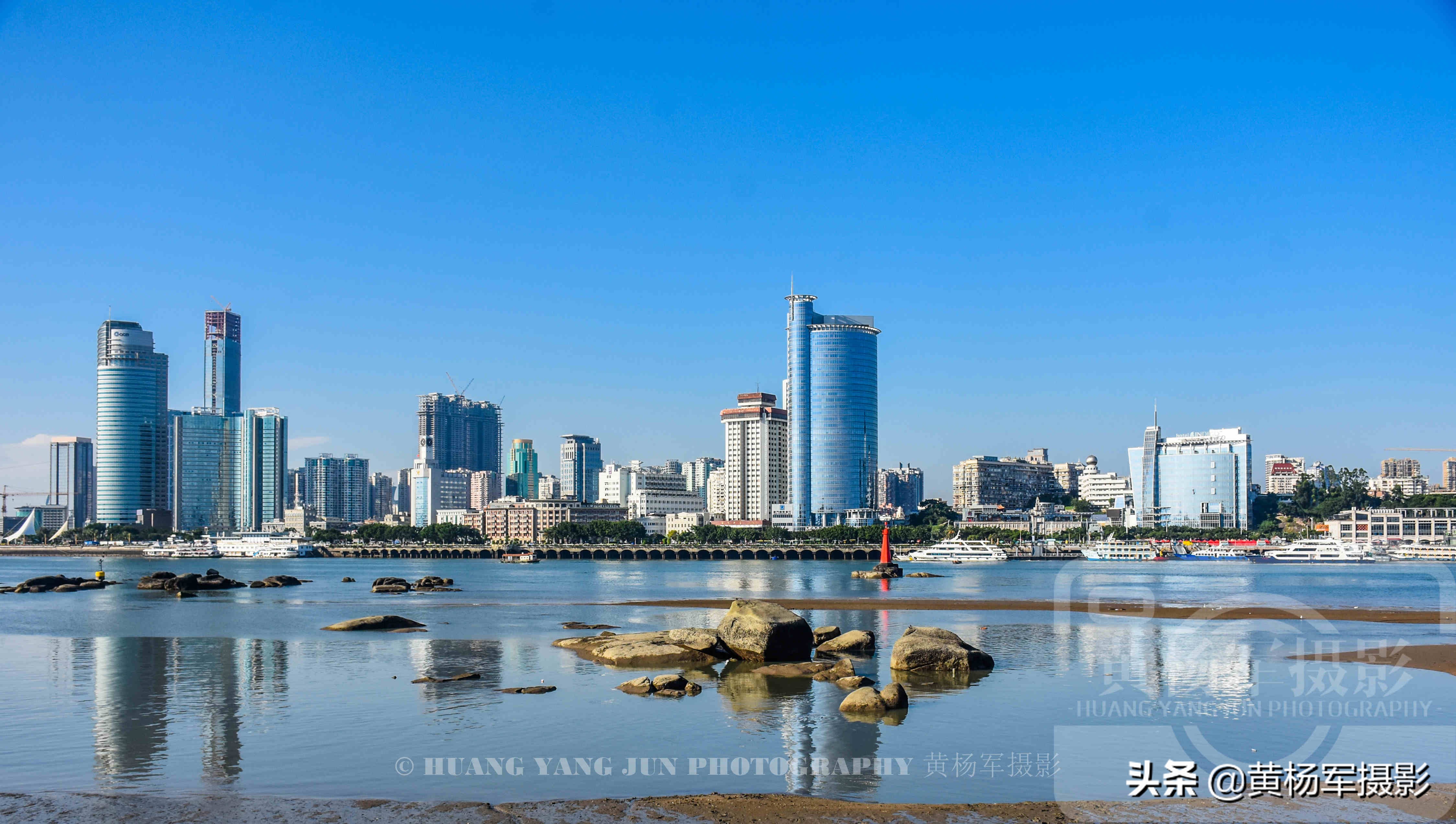 中国“诗一般”的海滨城市，海域面积390²千米，去过的人都喜欢