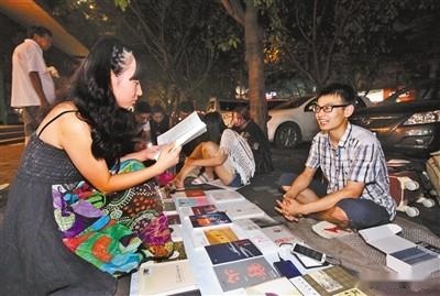 适合摆地摊的10种小商品,适合摆地摊的新颖小商品