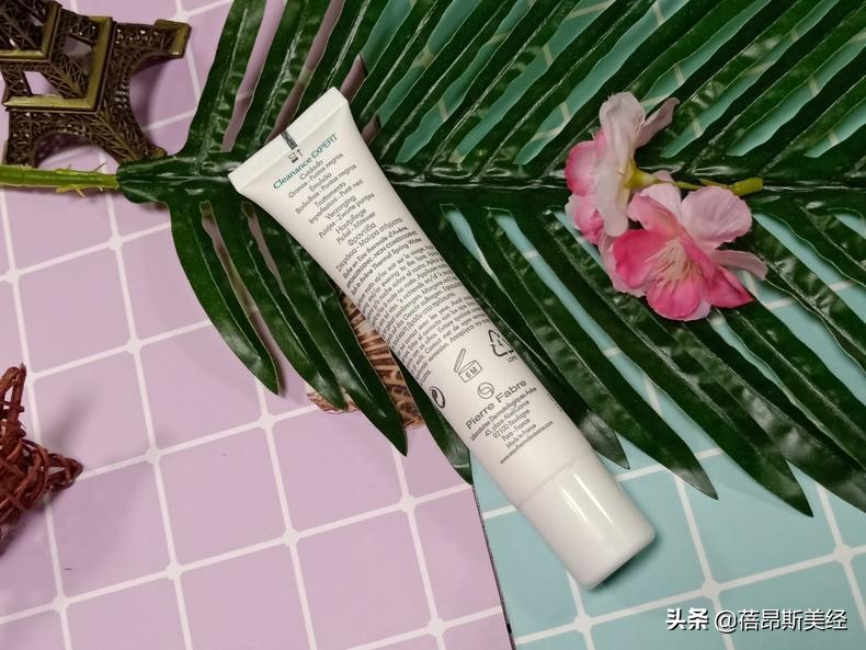 雅漾祛油清痘乳怎么样,雅漾舒缓专研温和洁面乳测评