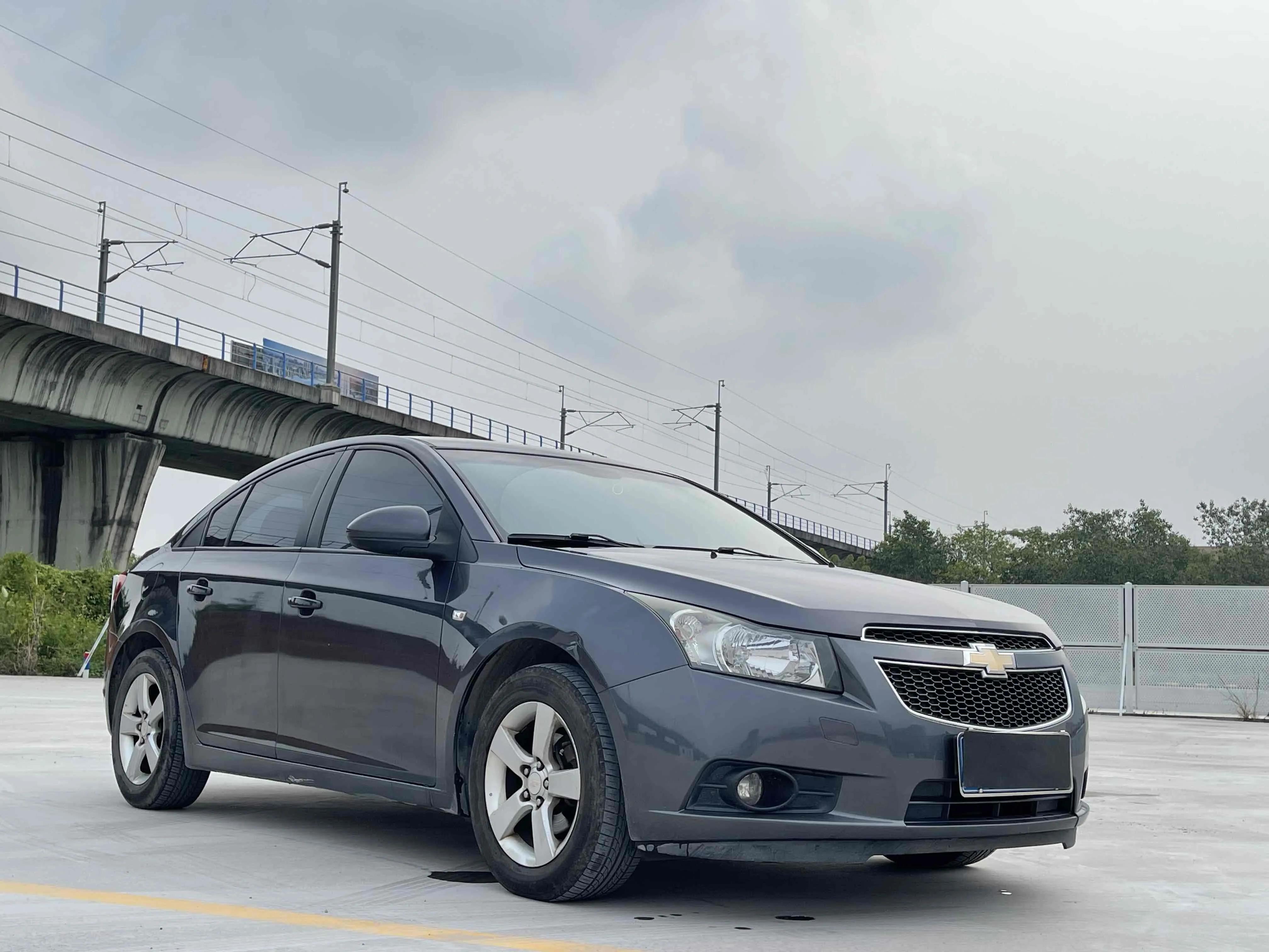 雪佛兰科鲁兹2009款1.6LSEAT图片欣赏