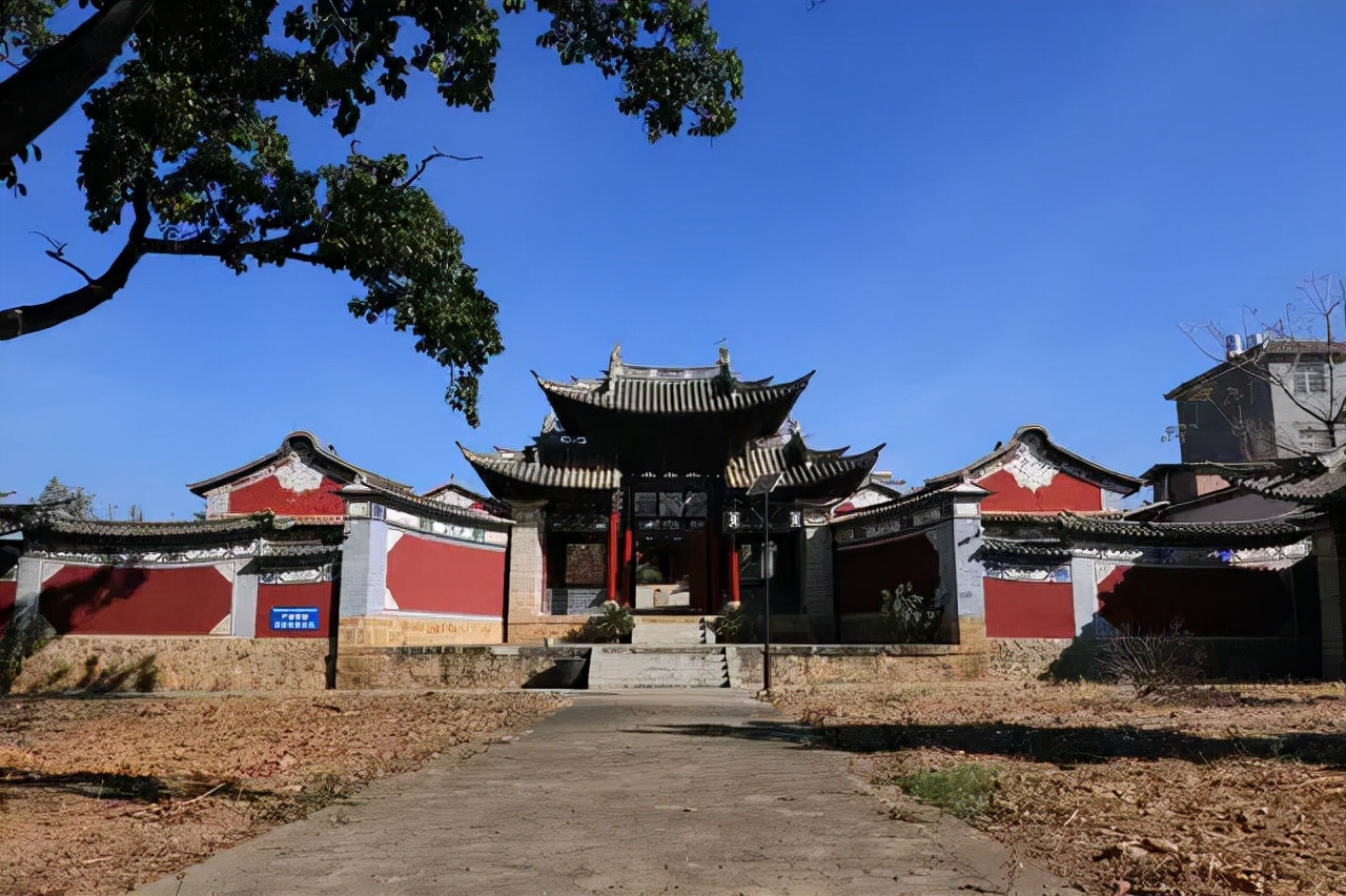 云南旅游特色小镇有哪些,比较有特色的云南小镇