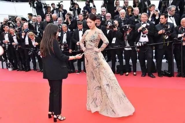 大s和李嘉欣,经得起多大的诋毁下一句