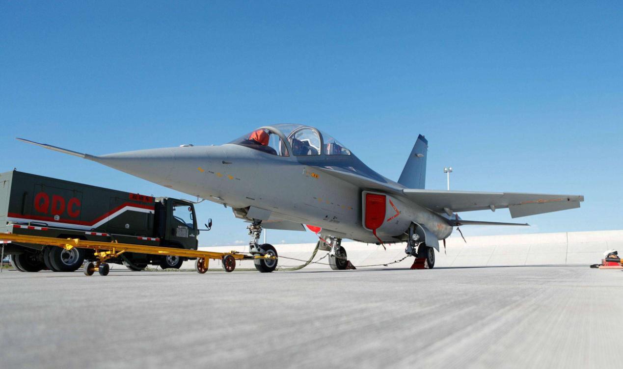 国产最先进的战斗机是什么,我国最先进教练机