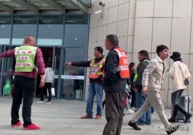 火车票一票难求的原因,春运一票难求期间加价