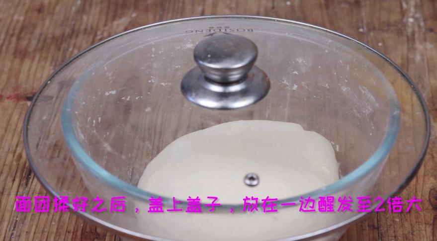 开花红糖馒头放小苏打还是泡打粉,无需醒发的红糖大枣开花馒头配方