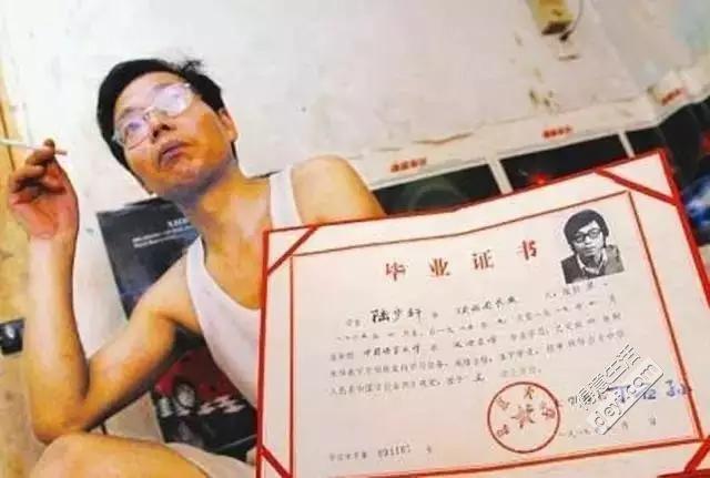 从博士送快递到卖猪肉,降维打击无处不在,还有一种情况最严重