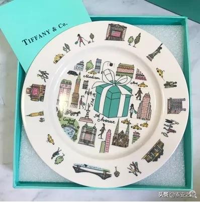 安泰广场古早蛋糕,4周年店庆巨型蛋糕免费吃