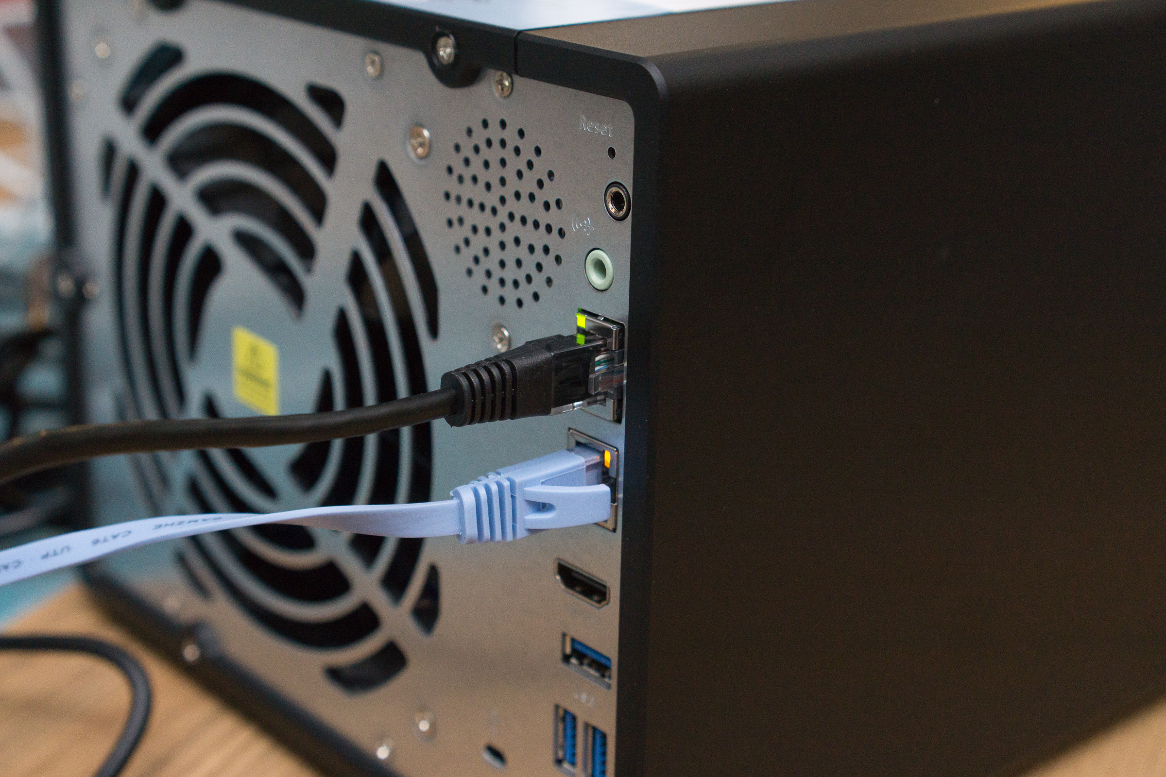 威联通TVS-951N的办公应用：改稿再多也不愁，想回哪稿就哪稿