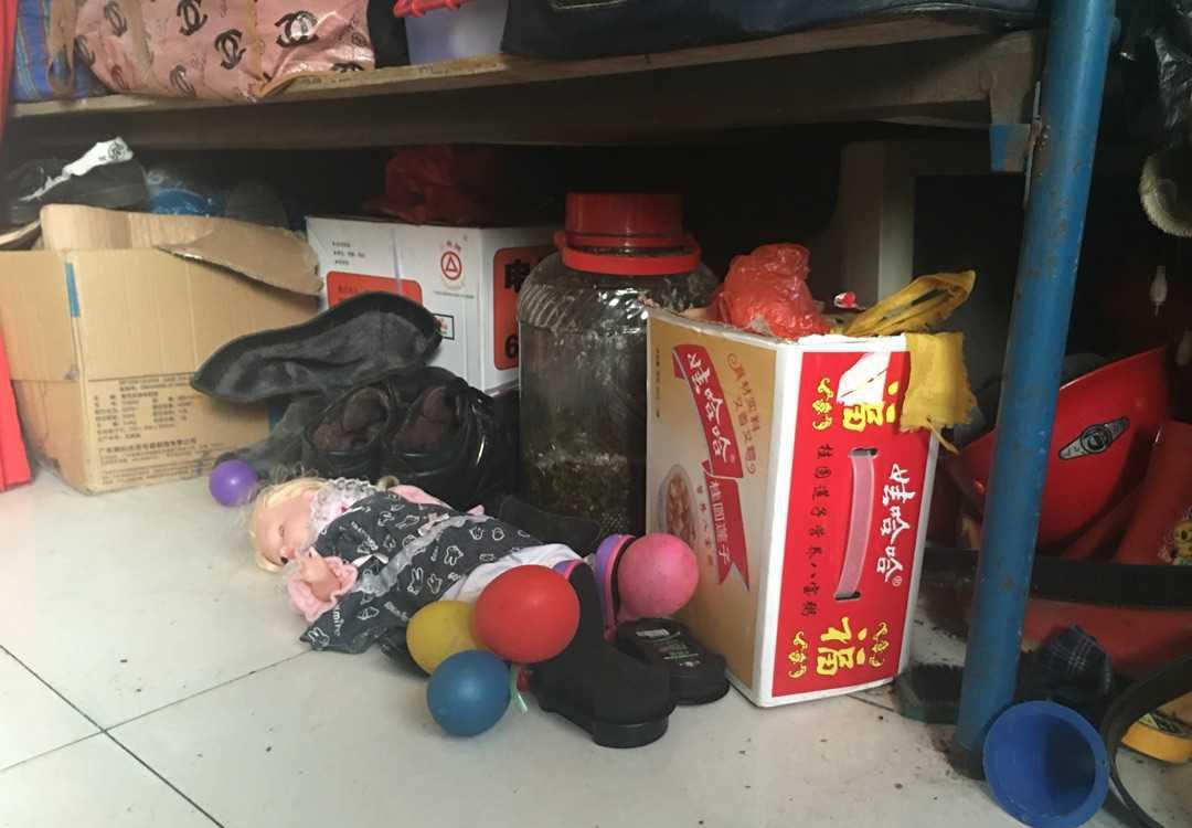 老人囤积癖怎么破,老人家收藏老物件舍不得扔