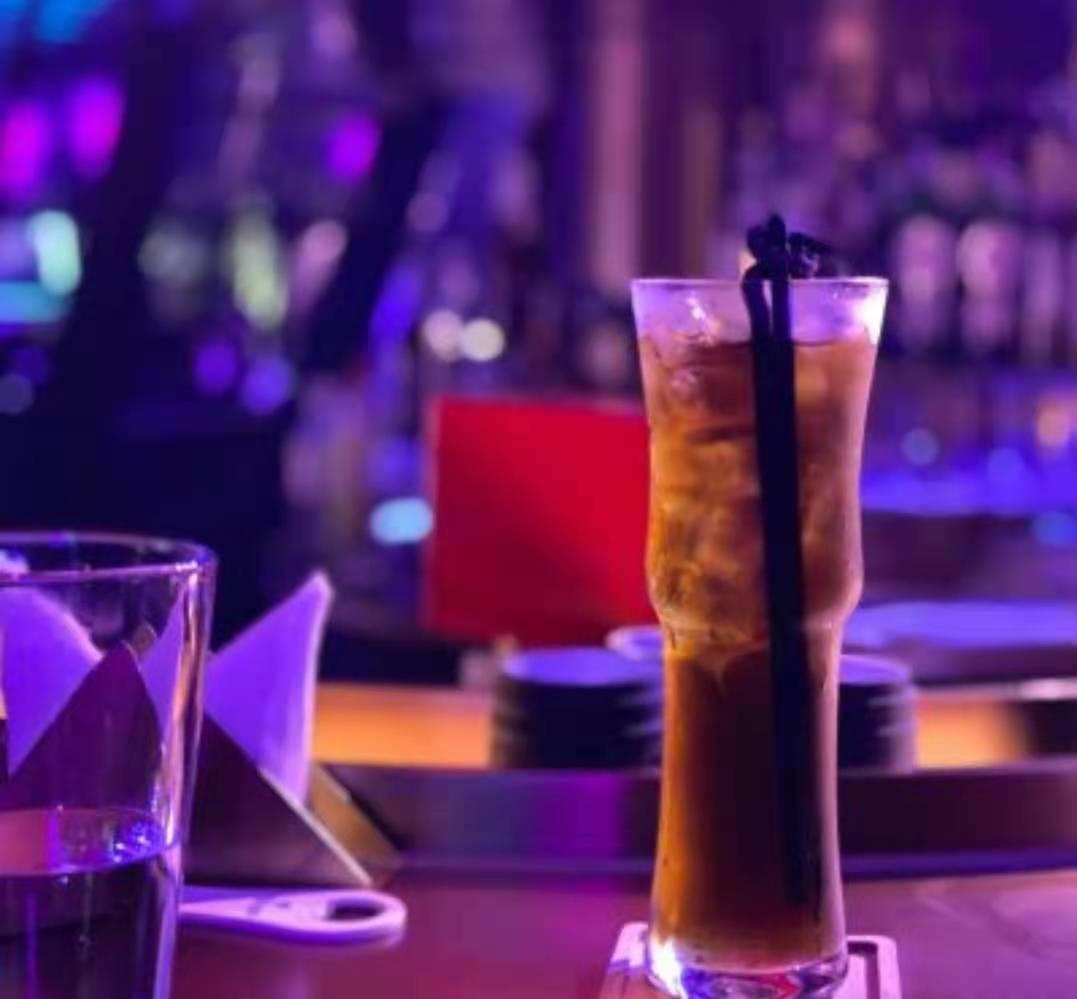 2005年的武汉滨江明珠夜色酒吧,武汉livehouse最好的酒吧排名