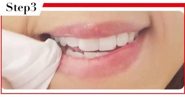 又贵又不好看的口红,口红推荐涂上非常滋润非常光滑