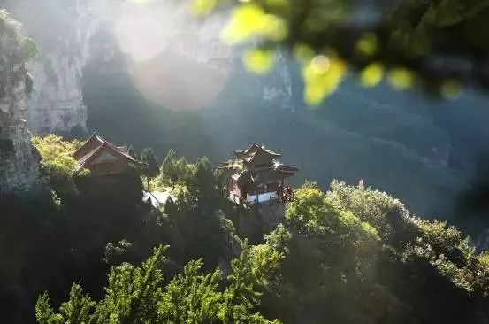 有了这些均温不足20℃的空调山，再热情的“烤验”也挡得住