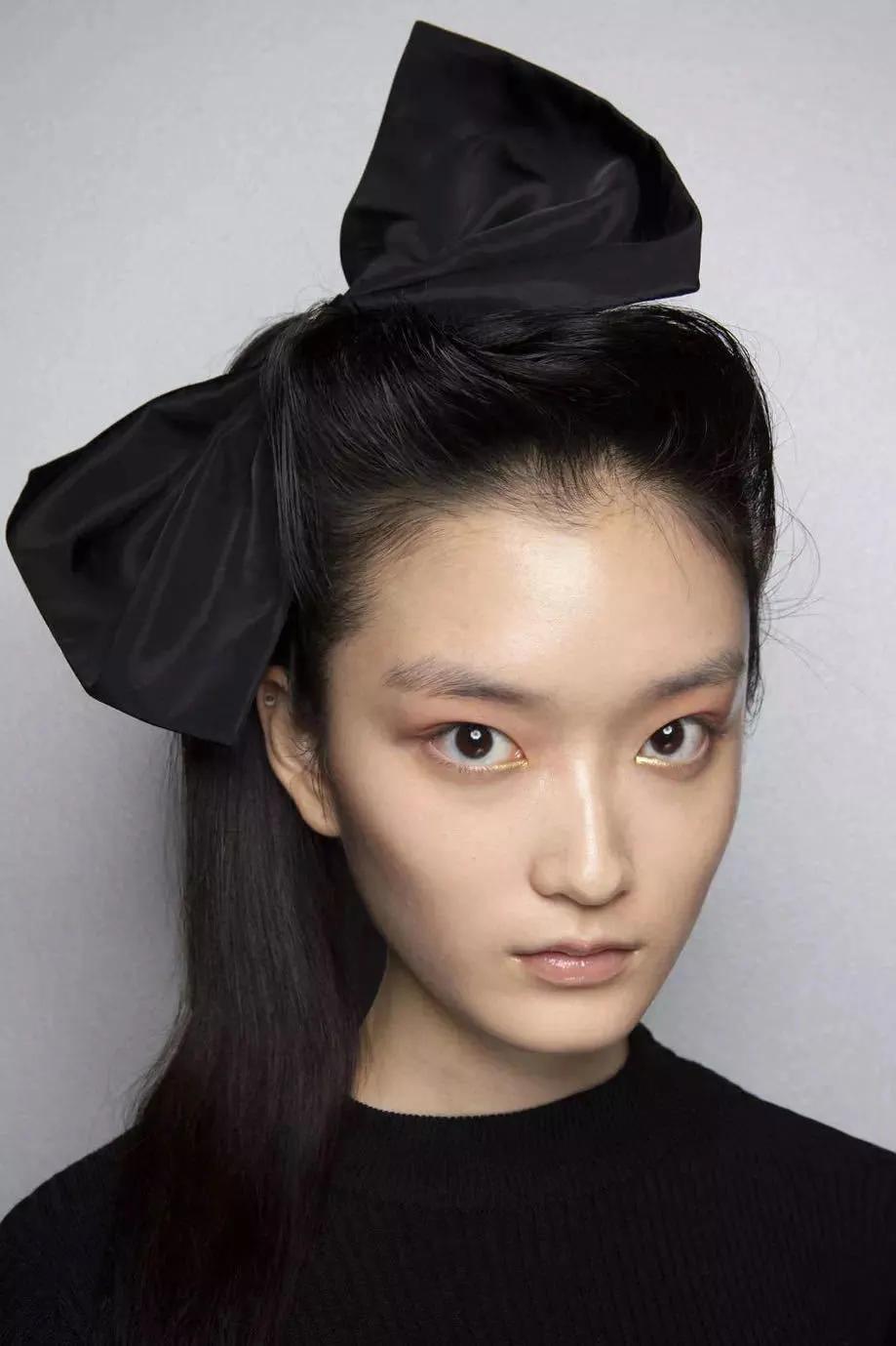 今年流行什么风格的头饰,比较流行百搭的头饰