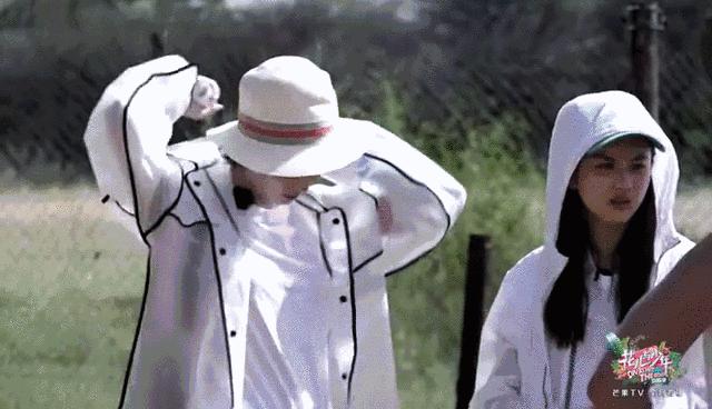 防晒喷雾正确方法视频教程,防晒喷雾的正确喷法