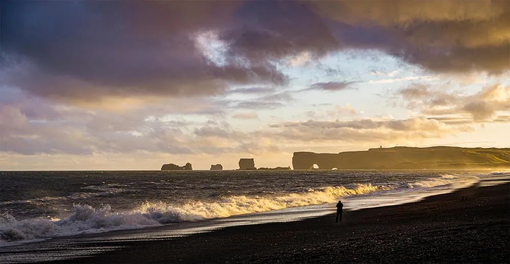 摄影点评（主体人物好不好，很有决定性）