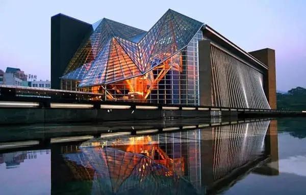 娣卞湷鍗佸ぇ椤剁骇閰掑簵鍥剧墖,娣卞湷鍗佸ぇ璞崕閰掑簵