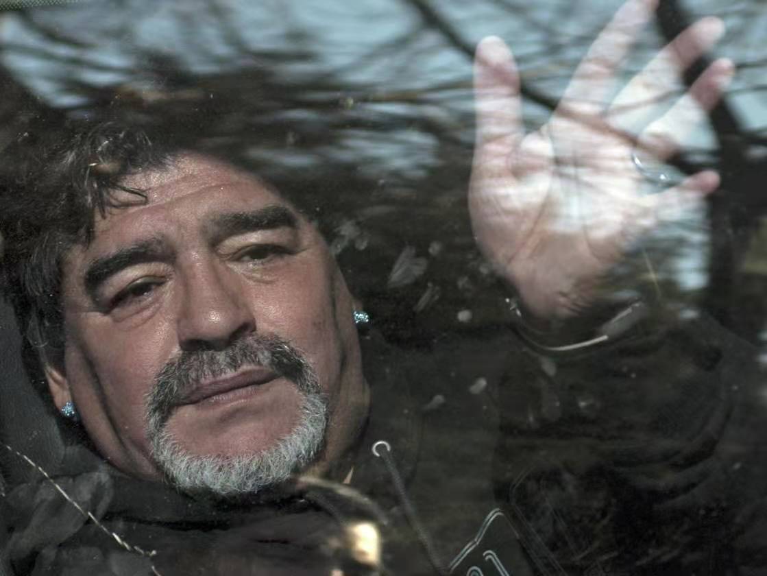 人物|马拉多纳:革命和*卡因可**