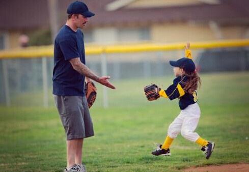 3岁的孩子真难管，是他进入了“执拗敏感期”，家长学会这4点应对