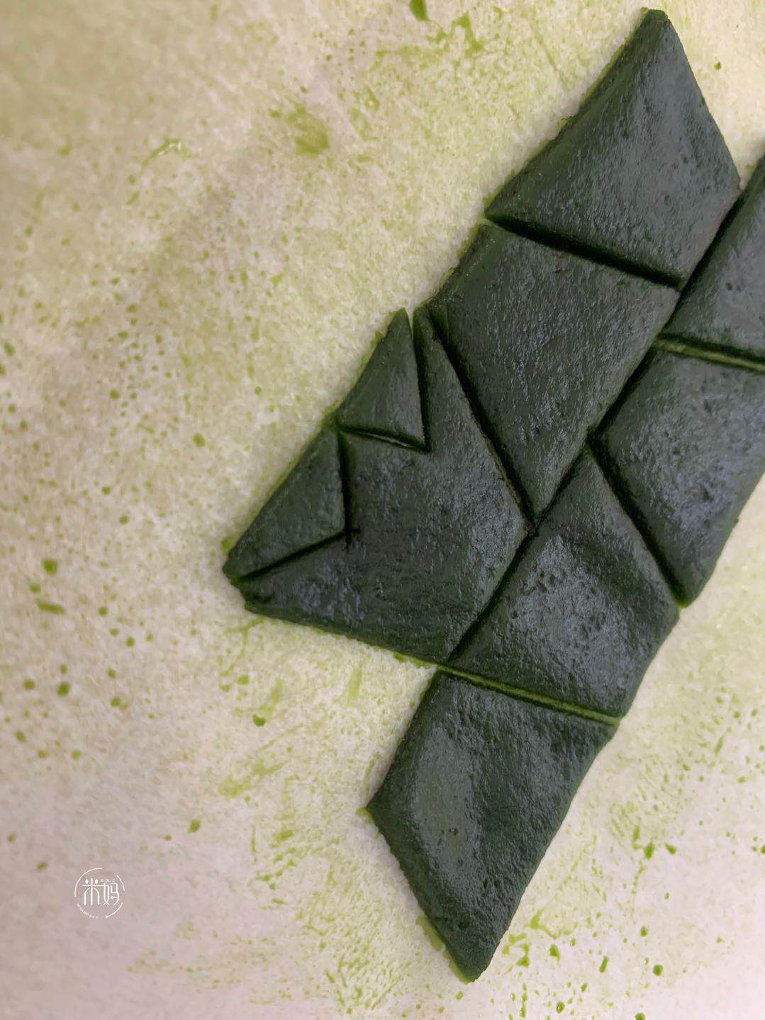 酥脆香甜的曲奇简单揉几下就可以,无需打发的曲奇做法