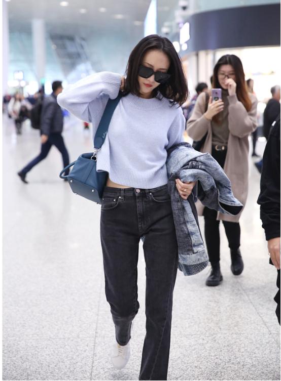 能把拧紧裤穿出缝隙感的，只有王鸥的能做到了，给这腿跪了