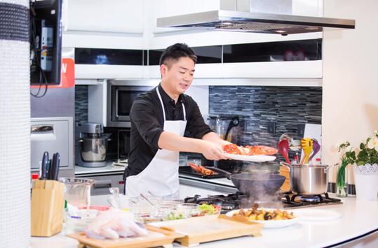 老罗抖音卖的啥,老罗抖音号开播