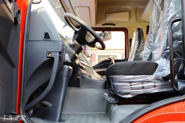 陕汽m3000s载货车9.6米,陕汽m3000自重多少吨