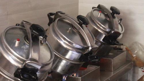 河南正宗老炒鸡,河南摇滚炒鸡做法