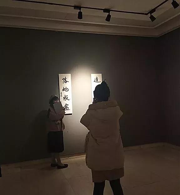 DuoheReshuiI多喝热水