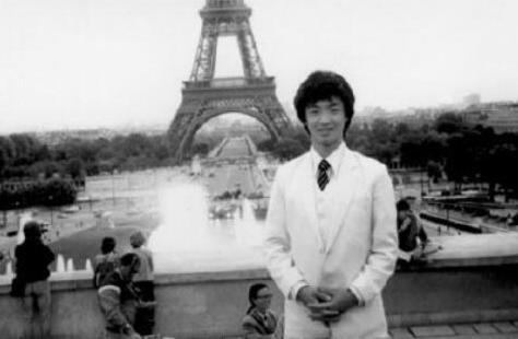 37针不打麻药，翻开皮肉剔除毛囊，做变性手术的金星曾有多痛苦？